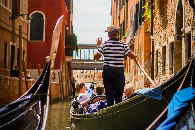 Walking Tour and Enchanting Gondola Journey in Venice - What the $150.37 price really covers