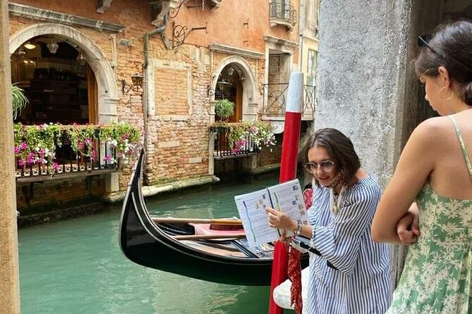Walking tour in Venice with an architect - Starting beside Piazza San Marco