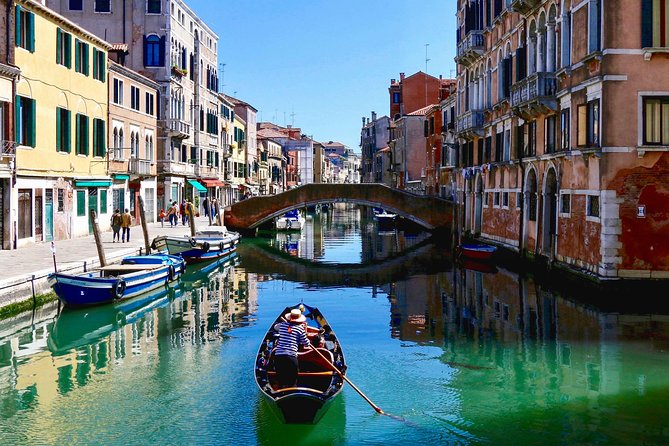 Walking Tour of Venice with Mini Cruise - What the mini cruise really includes