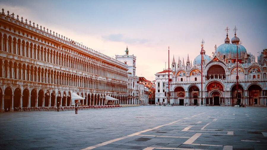 Walking Tour to Uncover the Hidden Venice - Santi Giovanni e Paolo and the city’s quieter side