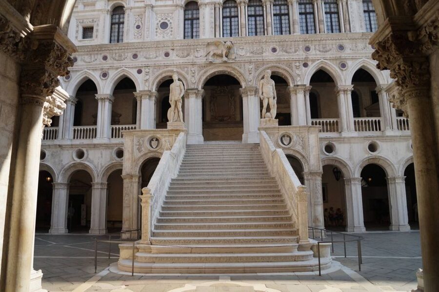 Walking Tour to Uncover the Hidden Venice - What $51 buys you in Venice