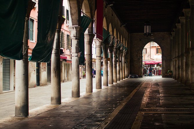 Welcome to Venice Group Tour St. Mark's Basilica & Gondola Ride - Guides make the difference