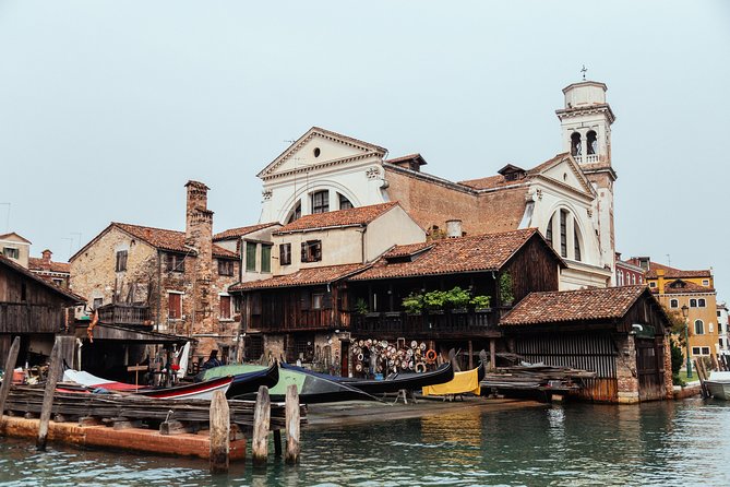 Withlocals Venice Away from the Crowds PRIVATE Tour with a Local Expert - Crossing to San Giorgio Maggiore