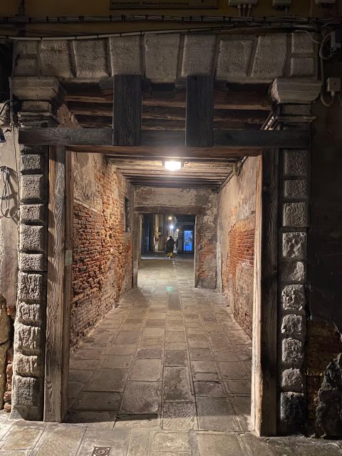 Your evening in Venice - Legends&Ghosts&Aperitif - What the small group changes