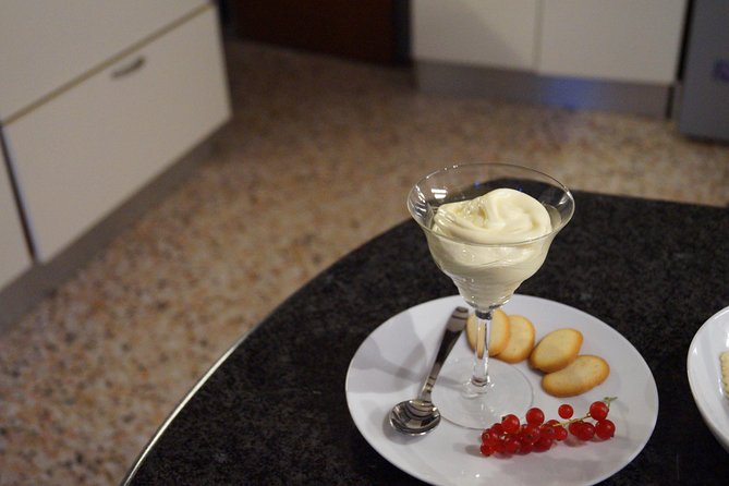 Yummy Cooking Class in Venice with Professional Chef - Carolyn’s teaching style and local advice